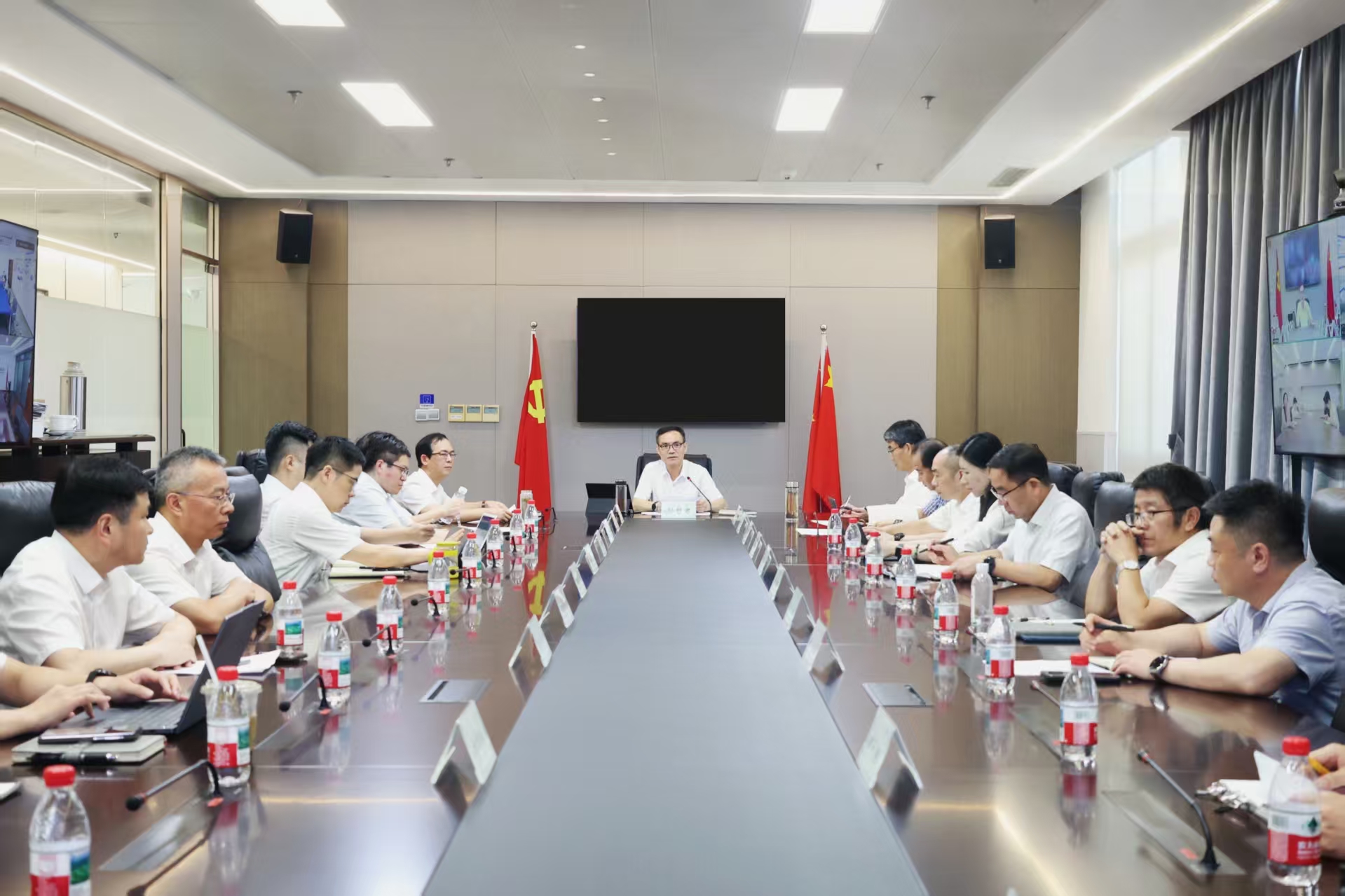 省二輕集團(tuán)召開智能船舶創(chuàng)新中心項(xiàng)目第四次領(lǐng)導(dǎo)小組會(huì)議