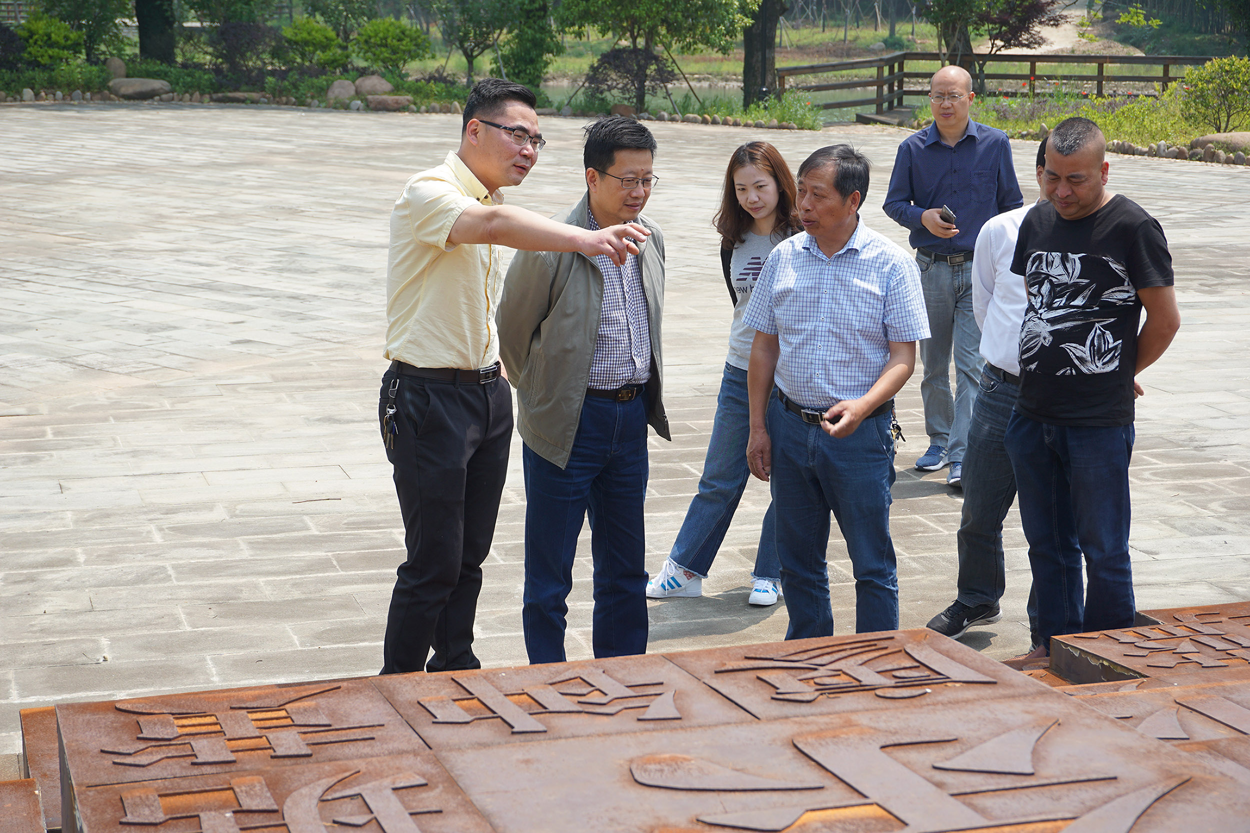 集團公司開展“千企結千村、消滅薄弱村”專項行動