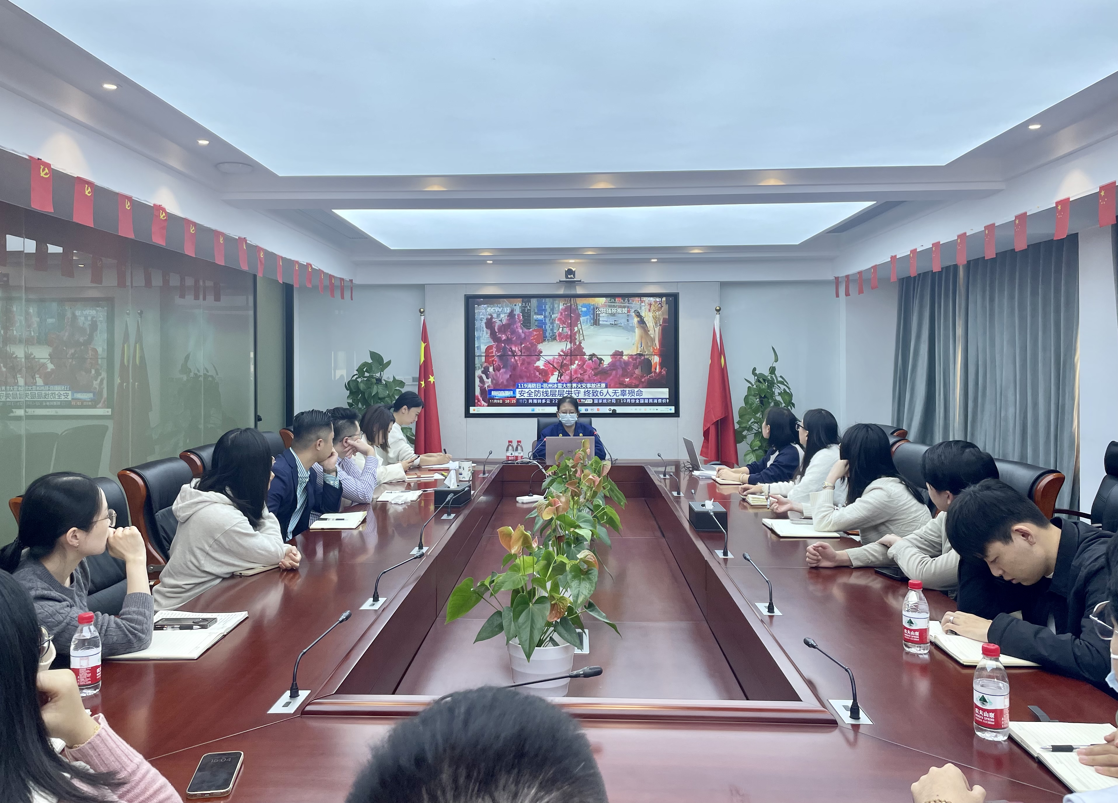 融資租賃公司組織開展消防安全知識培訓和合規(guī)經(jīng)營專題學法培訓