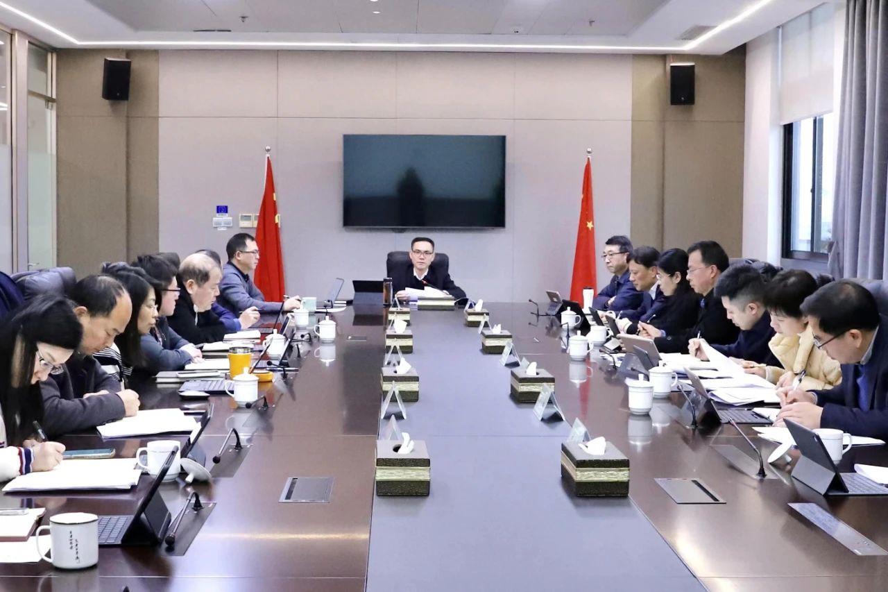 省二輕集團(tuán)傳達(dá)貫徹全國兩會(huì)精神