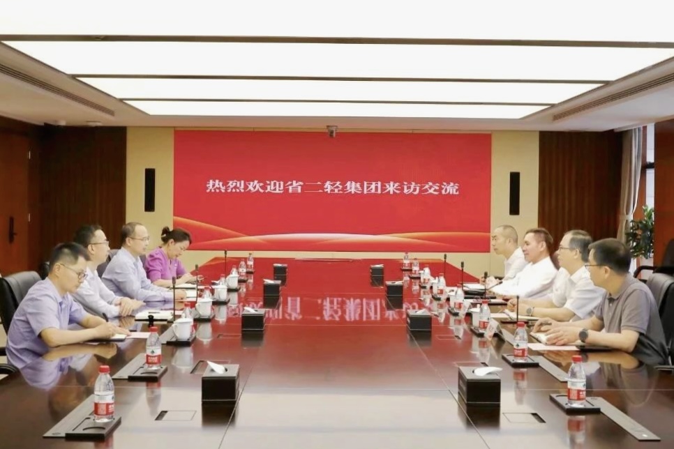 孫哲君一行到浙資運(yùn)營、機(jī)場集團(tuán)和文投集團(tuán)走訪交流