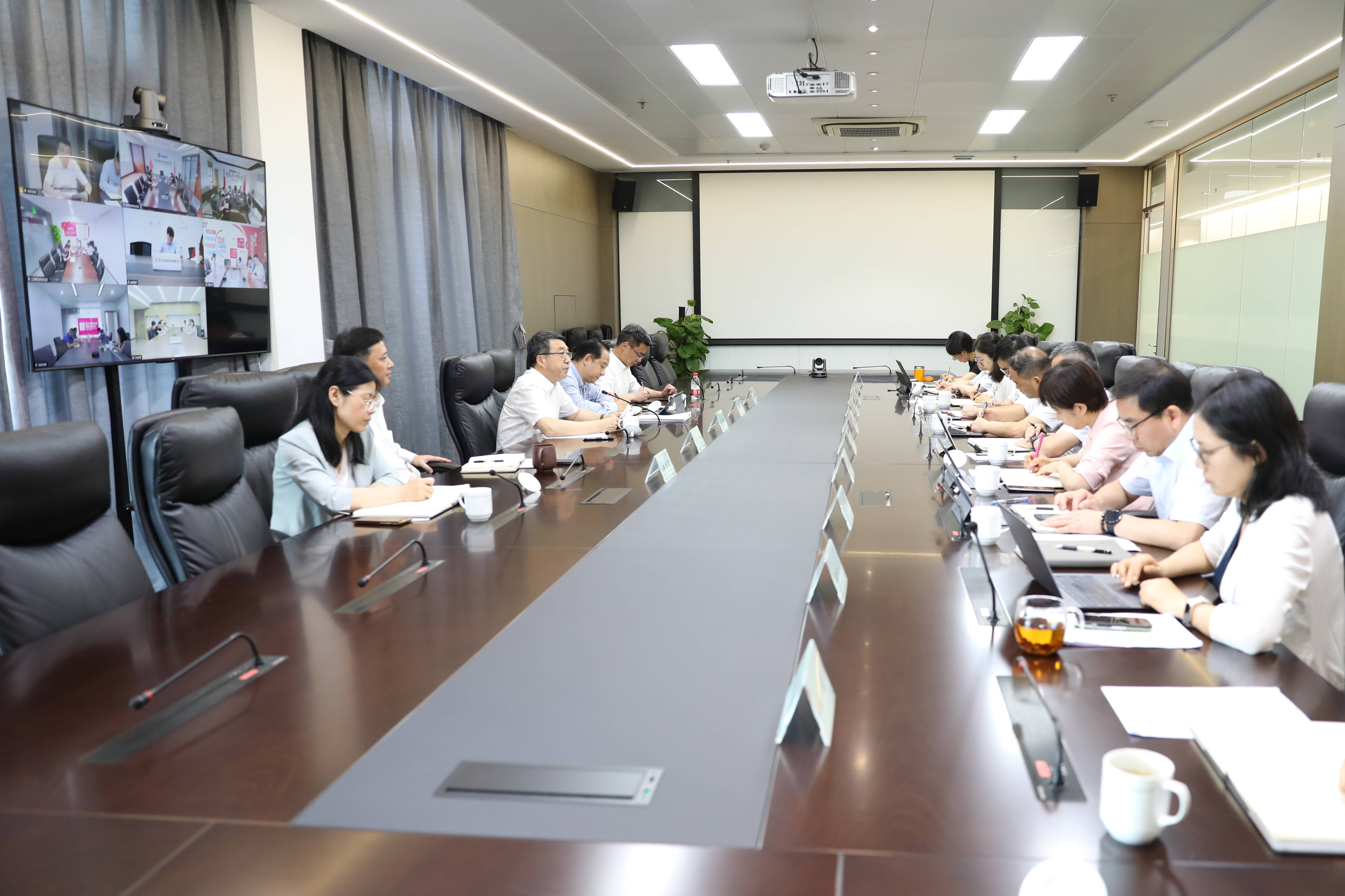 省二輕集團(tuán)召開5月經(jīng)營形勢分析會(huì)