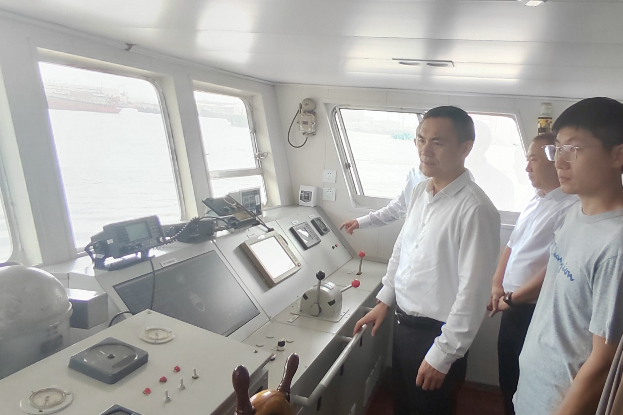 孫哲君一行赴舟山調(diào)研漁船智能化改造及相關工作